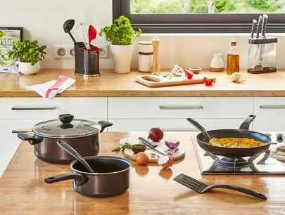 Tefal Easy Cook Frypan 26Cm Titanium Non Stick Thermo Signal 100% Safe Cooking Pan Suitable For All Heat Sources Except Induction B5540502 12 Tefal Easy Cook Frypan 26Cm Titanium Non Stick Thermo Signal 100% Safe Cooking Pan Suitable For All Heat Sources Except Induction B5540502