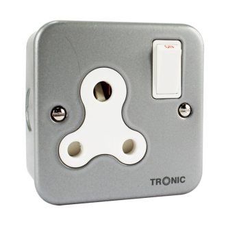 Tronic Single Metal Clad Socket 15Amps