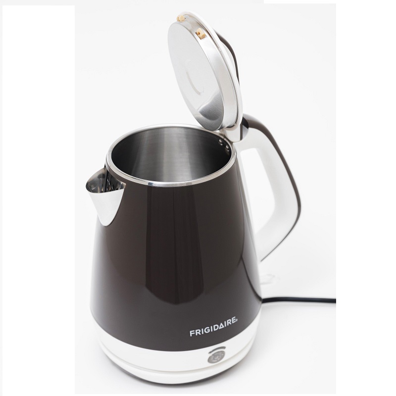 Frigidaire Electric Kettle 1.7L 2200W Stainless Steel Interior Brown White Fd2127 1 Frigidaire Electric Kettle 1.7L 2200W Stainless Steel Interior Brown White Fd2127