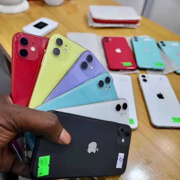 Used Apple Iphone 11 4/128Gb 2 Used Apple Iphone 11 4/128Gb