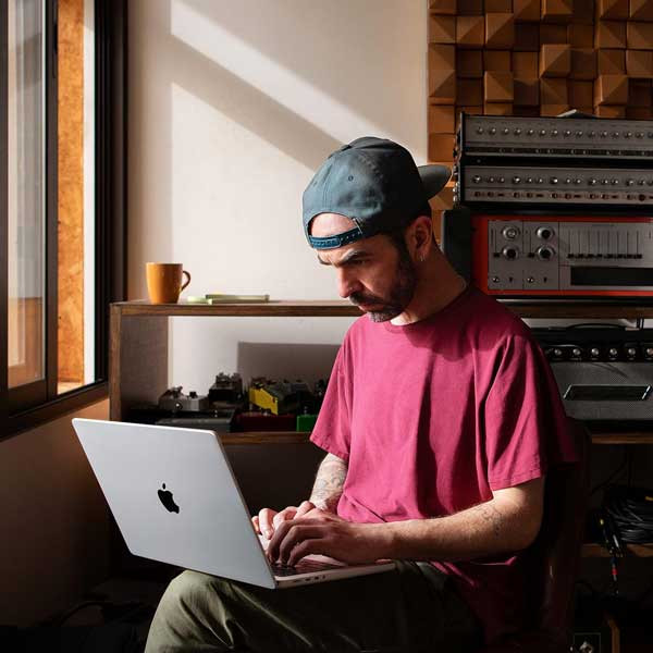 Apple Macbook Pro, M2 Pro, 12-Core Cpu, 19-Core Gpu, 16.2&Quot; Retina Xdr, 16Gb Ram, 512Gb Ssd. 4 Apple Macbook Pro, M2 Pro, 12-Core Cpu, 19-Core Gpu, 16.2&Quot; Retina Xdr, 16Gb Ram, 512Gb Ssd.